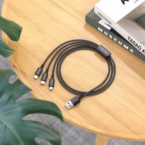 Juodas „Borofone BX72“ 3 viename USB–USB-C / Micro-USB / Lightning laidas, 2 A, 1 m