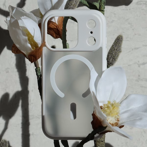 Liavec minkštas dėklas skirtas Iphone 17 Pro baltas