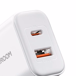 Įkroviklis Joyroom JR-TCF05 baltas 20W (1xPD 1xQC3.0) + Type-C / Lightning 100cm laidas