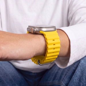 Tech-Protect IconBand Pro Strap for Apple Watch 4 / 5 / 6 / 7 / 8 / 9 / SE / Ultra 1 / 2 (42/44/45/49 mm) - Yellow