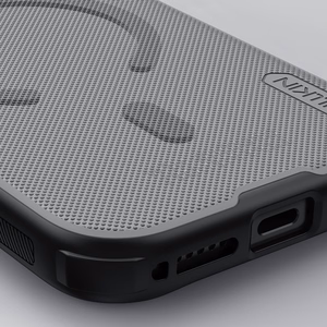 "Nillkin Super Frosted Shield Pro MagSafe" dėklas, suderinamas su "iPhone 17 Pro" - skaidrus, juodas