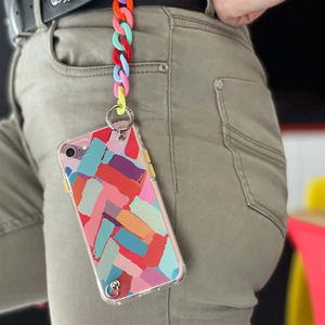 Color Chain Case gelinis lankstus elastingas dėklas su grandinėlės pakabuku iPhone 13 Pro įvairiaspalvis (1)