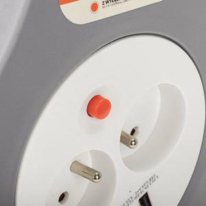 Montis MT188 – suvyniojamas 10 m ilginimo laido būgnas su USB ir 2 elektros lizdais