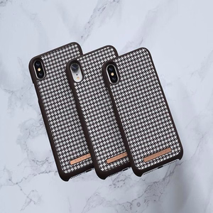 Nordic Elements Saeson Idun Pattern 2 dėklas, skirtas iPhone XS Max, tamsiai rudas