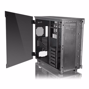 Thermaltake View 91 TG RGB „Ultra Tower“ Juoda