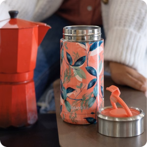 Quokka Boost Coffee Tumbler nerūdijančiojo plieno termo puodelis su sieteliu, 400 ml, Egzotiška rožinė