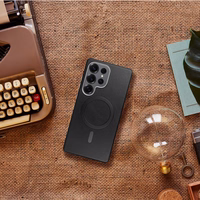 GENTLEMAN MAG COVER magnetinis dėklas telefonui, suderinamas su MagSafe, skirtas SAMSUNG S25 ULTRA, juodas