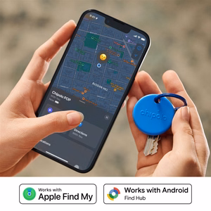 „Chipolo POP“ – „Bluetooth“ sekiklis su keičiamu akumuliatoriumi, skirtas „iOS“ ir „Android“ įrenginiams, 4 vnt. rinkinys – juoda, balta, raudona, mėlyna