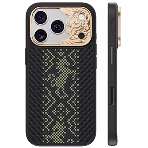 Juodas „Benks Magnetic Armor Pro Knight“ kevlaro dėklas su metaliniu rėmeliu (C.K.FL.AP.GD.B072), skirtas iPhone 18 Pro / iPhone 17 Pro su „Camera Control“ mygtuku