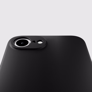 SBS Instinct dėklas iPhone 16e / 17e - juodas