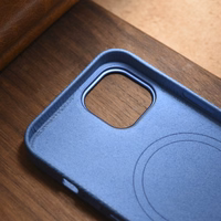 iCarer Litchi Premium odinis dėklas iPhone 14 Magnetinis odinis dėklas su MagSafe Šviesiai mėlynas (WMI14220709-LB)