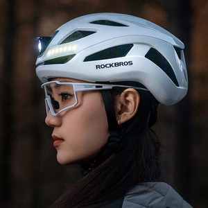 Rockbros ZK-077 велосипедный шлем со встроенной разнонаправленной подсветкой 57-61 cm - белый