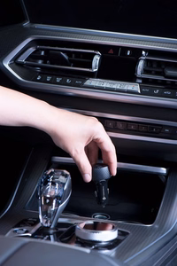 FORCELL CARBON automobilinis įkroviklis Type C 3.0 PD20W + Type C 3.0 PD20W CC50-2C juodas (Iš viso 40W)