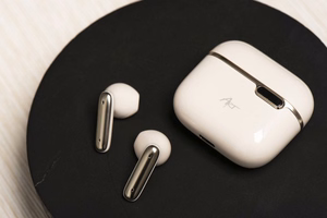 ART belaidės ausinės Bluetooth TWS + docking stotis Type C AP-TW-B4W balta