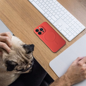 SILICONE MAG DĖKLAS (didelė skylė) suderinamas su MagSafe IPHONE 17 Pro Max raudona