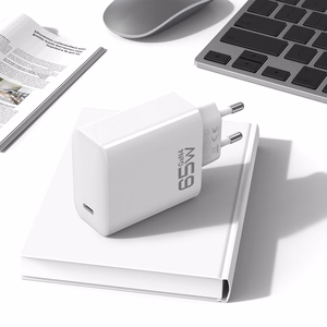 Blavec sieninis įkroviklis BC-8 GaN4 - Type C - PD QC 65W 3A su Type C į Type C laidu (TCBC8G4-CW653A+CC) baltas