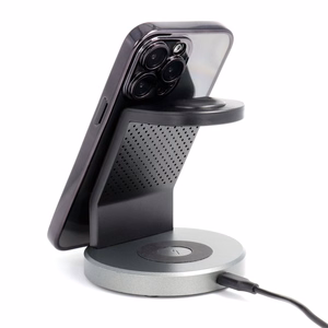 „Electro Mag Cover“ dėklas, skirtas „iPhone 17 Pro / 18 Pro“, suderinamas su „MagSafe“ – juodas