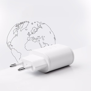 SBS TETRPD20W 20W USB-A USB-C sieninis įkroviklis su Power Delivery - baltas