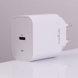 "Maxlife MXTC-06-20C PD QC įkroviklis 1x USB-C 20W baltos spalvos + USB-C - Lightning kabelis 20W