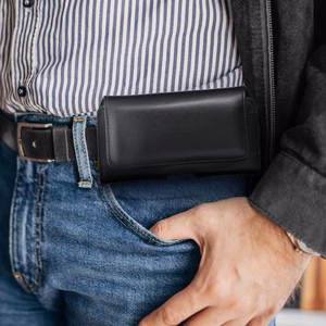 ROYAL universalus horizontalus odinis diržo dėklas dydis XL IPHONE 13 PRO MAX / 14 PRO MAX / SAMSUNG S21 PLUS / S20 FE / A50 / A51 5G / HUAWEI P30 PRO / P40 PRO / OPPO A98 5G juodas