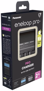 Panasonic Eneloop BQ-CC65E / 5206500 – išmanusis 1–4 AA/AAA akumuliatorių įkroviklis su LCD ekranu ir USB išvestimi
