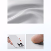 Benks magnetinis Vita Pro silikoninis dėklas telefonui (A070) Iphone 17 Pro Max juodas (su fotoaparato valdymo mygtuku)