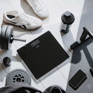 Перезаряжаемые напольные весы ADLER AD 8194b с USB-C, чёрные
