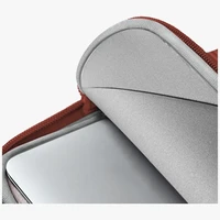 Uniq Cyprus Ridge Edition neperšlampamas neopreninis 14" nešiojamojo kompiuterio dėklas - raudonas