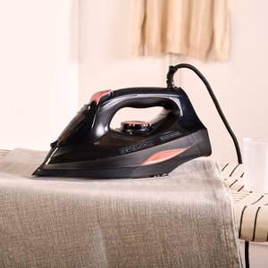 BLACK+DECKER BXIR3000E – garinis lygintuvas, 3000 W, juodas (ES9180190B)