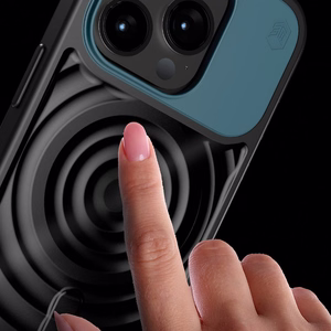 STM Reawaken Ripple MagSafe dėklas, skirtas iPhone 15 Pro, juodas su „Atlantic“ mėlynos spalvos akcentais