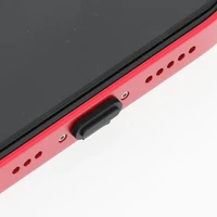 USB-C įkrovimo lizdo dangtelis su laikikliu juodas
