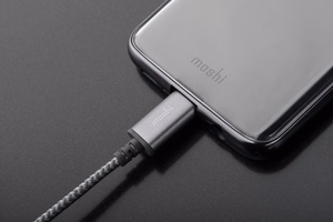 Moshi Vitros dėklas, skirtas Samsung Galaxy S9, titano pilkumo