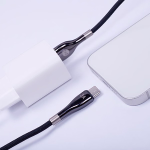 "Forever Sleek" kabelis USB - USB-C 1,0 m 3A juodas