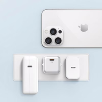 USAMS Tinklo įkroviklis 1xUSB-C PD20W PD3.0 Fast Charging US-CC183 + laidas USB-C/Lightning US-SJ610 baltas YX Series YXXLOGTC03