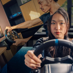 Logitech G G923 lenktynių vairas ir pedalai, skirti PS5, PS4 ir PC