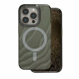 „Tecto Shield Desert Mag“ dėklas, skirtas iPhone 15 Pro 6,1", tamsiai alyvuogių spalvos