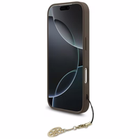 Guess 4G Charms Collection Magnetinis dėklas telefonui iPhone 17 Pro - rudas