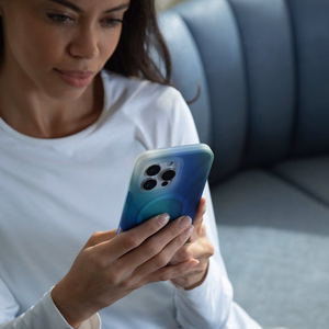 Incase Halo Case dėklas su MagSafe, skirtas iPhone 16 Pro Max, „Tidal Ocean“ spalvos