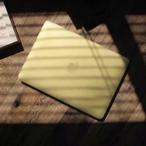 Tech-Protect Softshell dėklas skirtas MacBook Neo 13 2026 - skaidrus matinis