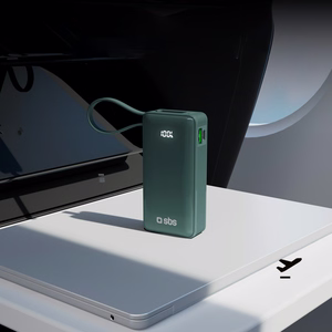 Išorinė baterija SBS 10000 mAh 20W su įmontuotu USB-C kabeliu ir skaitmenine indikacija - pilka