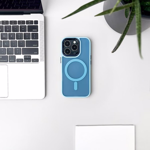 Magnetinė kolekcija Magnetinis dėklas iPhone 16 Pro - šviesiai mėlyna