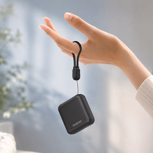 Dudao K22+ Itin kompaktiška išorinė baterija 10000mAh 22.5W USB-C su pakabuku/kabeliu - pilka