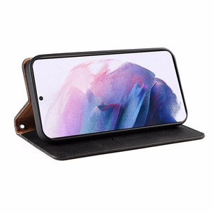 Magnetinis dėklas telefonui Samsung Galaxy S22+ (S22 Plus) su dirželiu, pinigine ir mažu pakabuku - juodas