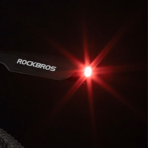 Rockbros DNB8001 purvasaugis su raudona LED lempute - juodas