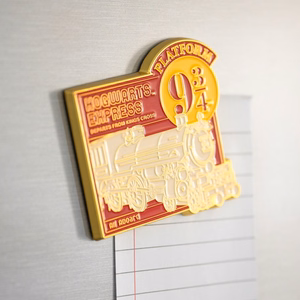 Harry Potter Platform 9 3/4 fridge magnet, 7 × 7 cm