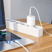 Įkroviklis Borofone BN4 20W USB-C/USB-A baltas