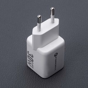 FORCELL F-ENERGY Mini GaN III VT-35 kelioninis įkroviklis su 1 x Type C + 1x USB A lizdais, PD QC4.0 30W baltas