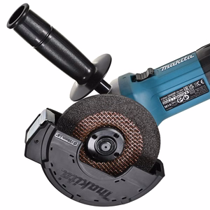 Makita GA5030R – kampinis šlifuoklis, 125×6,4 mm diskas, 11000 aps./min, 720 W, 1,8 kg