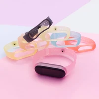 Silikoninis dirželis Xiaomi Mi Band 5 / 6 apyrankei - auksinis