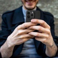 SILICONE MAG COVER dėklas telefonui suderinamas su MagSafe iPhone 15 Pro juodas